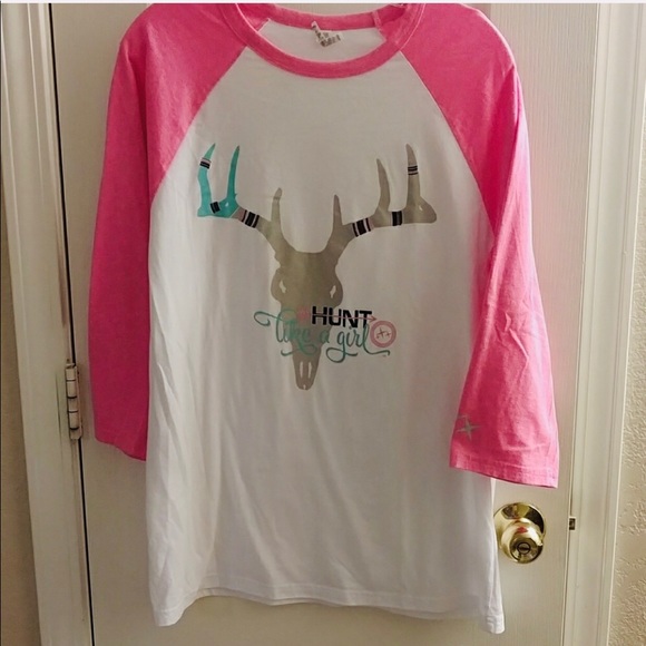 SALE - Hunt like a girl t-shirt. CUTE - Picture 3 of 8